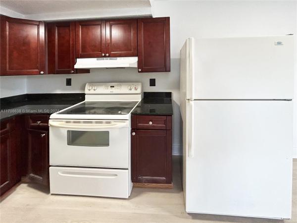 Patkay, 1525 NE 135th St #18, North Miami, Florida 33161, image 1