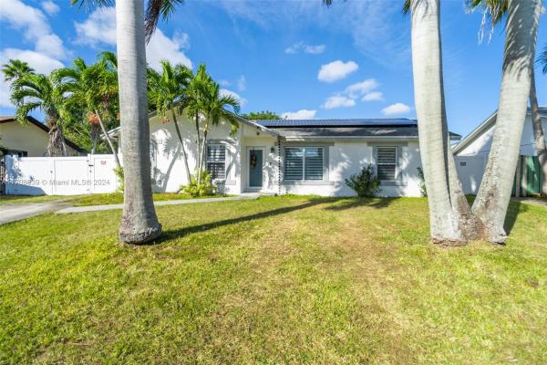 Princetonian, 12365 SW 255th Ter, Princeton, Florida 33032, image 1