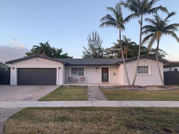 Royale Green, 12813 SW 45th Ter, Kendale Lakes, Florida 33175, image 1