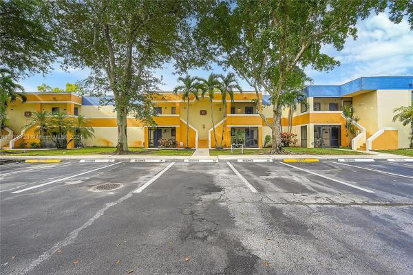 Racquet Club At Bonaventure, 191 Lakeview Dr #204, Weston, Florida 33326, image 1