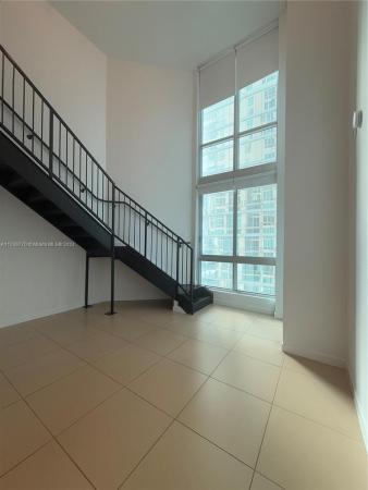 Met 1, 300 S Biscayne Blvd #L-804, Miami, Florida 33131, image 1
