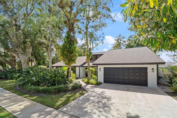 Greenview Shores 1 Of Wellington, 13368 Chelmsford St, Wellington, Florida 33414, image 1