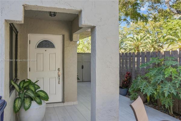 Palm Point At The Hammocks, 15385 SW 104th Ter #5, The Hammocks, Florida 33196, image 1