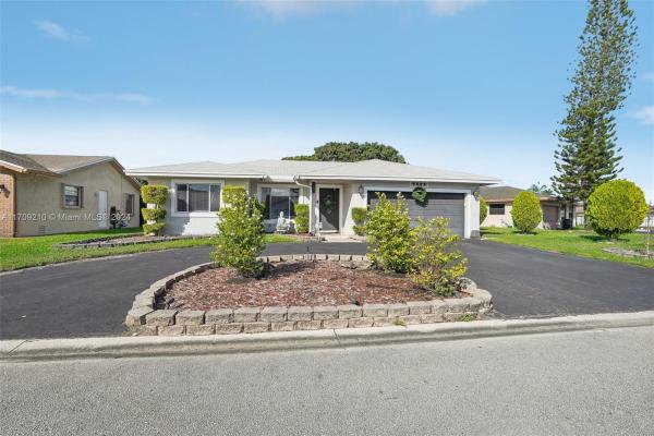 Spring Lake, 9523 NW 82nd St, Tamarac, Florida 33321, image 1