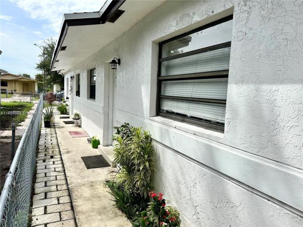Liberia, 2245 Cody St #1, Hollywood, Florida 33020, image 1