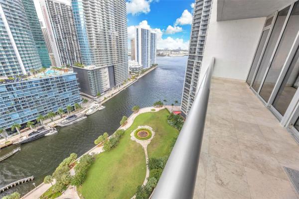 Icon Brickell Tower 3, 485 Brickell Ave #2503, Miami, Florida 33131, image 1