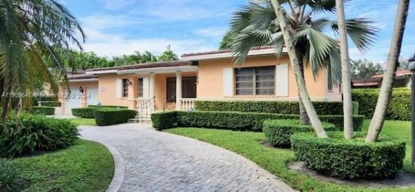 Coral Gables Country Club, 1535 Cantoria Ave, Coral Gables, Florida 33146, image 1
