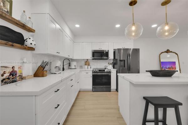 1651 NE 115th St #9C, Unincorporated Dade County, Florida 33181, image 3