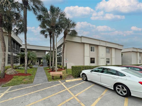 183 Capri D, Delray Beach, Florida 33484, image 2
