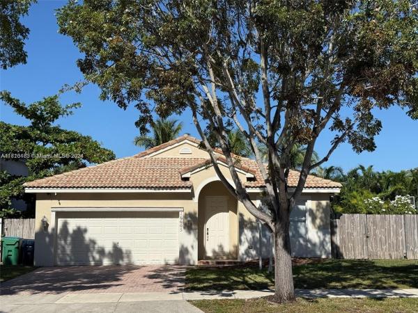 16605 SW 68th Ter, Unincorporated Dade County, Florida 33193, image 2