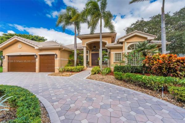 Long Lake Estates, 10213 S Lake Vista Cir, Davie, Florida 33328, image 1
