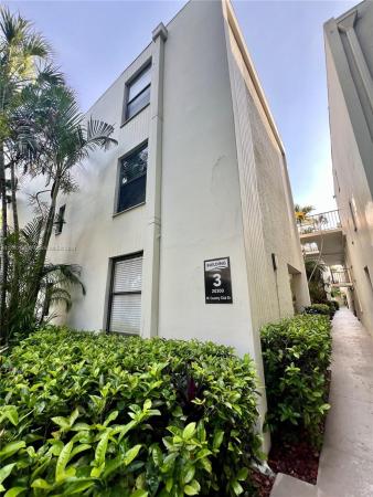 Villa Dorada, 20300 W Country Club Dr #106-3, Aventura, Florida 33180, image 1