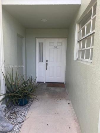 Centergate, Homestead, Florida 33035, image 1