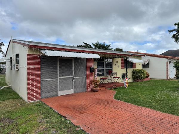 Hollywood Park, 2315 E Taft St, Hollywood, Florida 33020, image 3