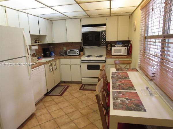 Oaks Way At Palm-Aire, 3520 Oaks Way #208, Pompano Beach, Florida 33069, image 1