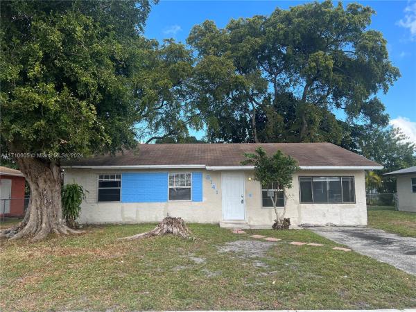 North Lauderdale Village, 8141 SW 6th St, North Lauderdale, Florida 33068, image 1
