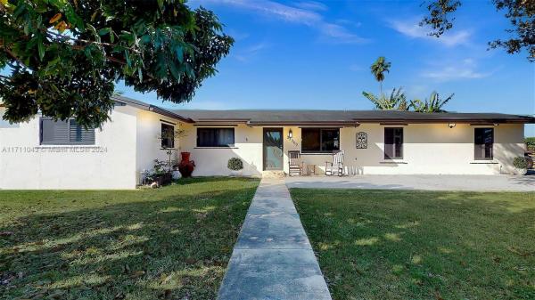 27200 SW 162nd Ave, Unincorporated Dade County, Florida 33031, image 1