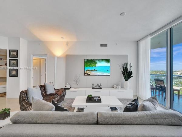 North Tower At Marina Palms, 17301 Biscayne Blvd #2008, North Miami Beach, Florida 33160, image 1