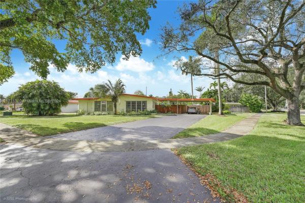 Plantation Gardens, 6260 Plantation Rd, Plantation, Florida 33317, image 1