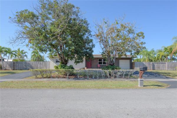 Universal Estates South, 27662 SW 162nd Ct, Redland, Florida 33031, image 1