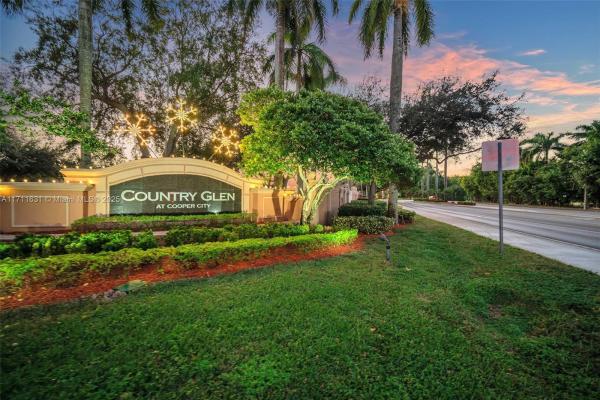 Country Glen, 5079 Waters Edge Way, Cooper City, Florida 33330, image 1