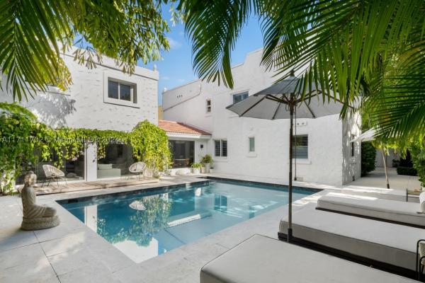 Sunset Lake, 2974 Alton Rd, Miami Beach, Florida 33140, image 1