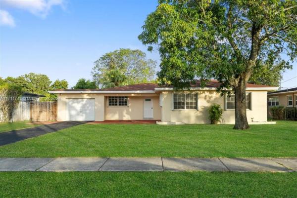 Westgate Lake Manors, 16 NW 42nd Ter, Plantation, Florida 33317, image 1