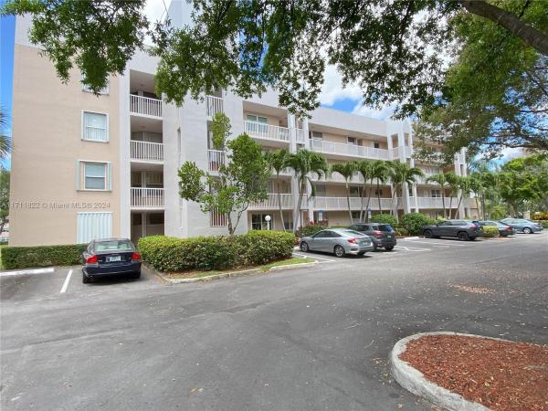 Sunrise Lakes 4, 2601 N Nob Hill Rd #303, Sunrise, Florida 33322, image 1