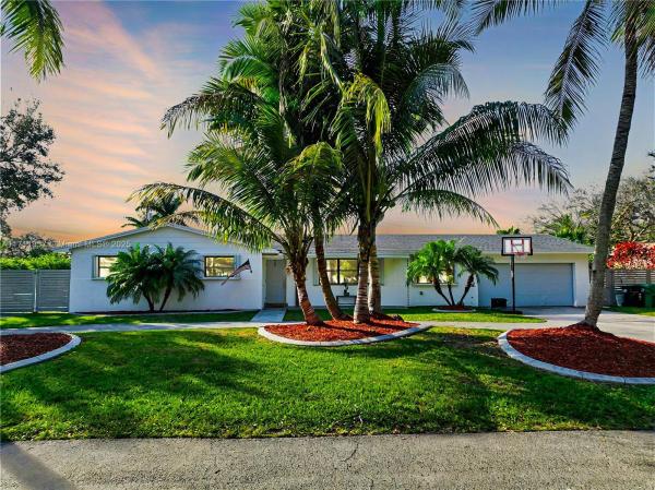 Melody Manor, 27340 SW 165th Ave, Redland, Florida 33031, image 1