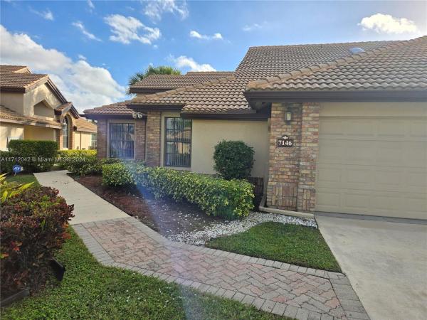 Hampton At Aberdeen, 7146 Le Chalet Blvd, Boynton Beach, Florida 33472, image 1