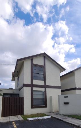Spring Lakes Village, 9935 NW 6th Ln #9935, Fountainebleau, Florida 33172, image 1
