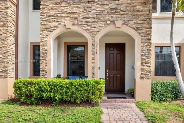 Martinique At Oasis, 3217 SE 4th Ct, Homestead, Florida 33033, image 3