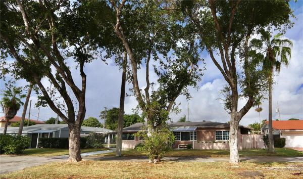 Fulford By The Sea, 2155 NE 171st St, North Miami Beach, Florida 33162, image 1