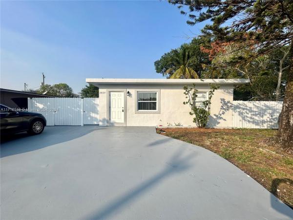 Collier City, 2825 NW 6th St, Pompano Beach, Florida 33069, image 1