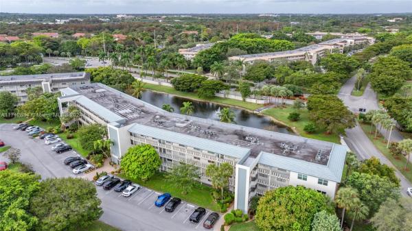 Antigua Village, 2501 Antigua Ter #E1, Coconut Creek, Florida 33066, image 1