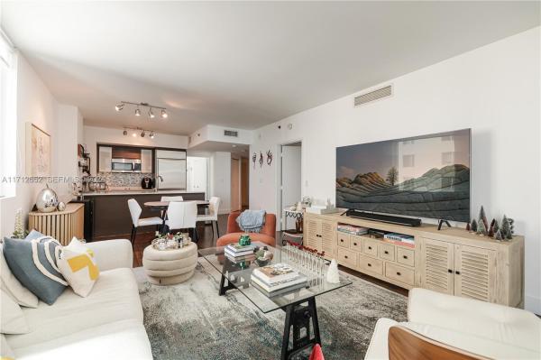 500 Brickell West, 55 SE 6th St #3407, Miami, Florida 33131, image 1