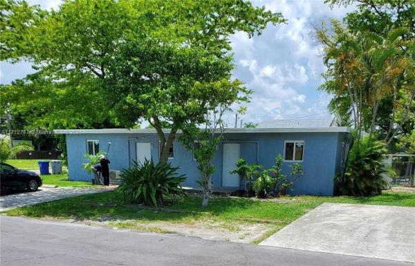 Collier City, 2301 NW 4th St, Pompano Beach, Florida 33069, image 1