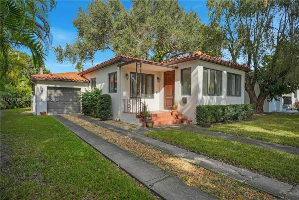 Coconut Grove, 311 S Fluvia Ave, Coral Gables, Florida 33134, image 1