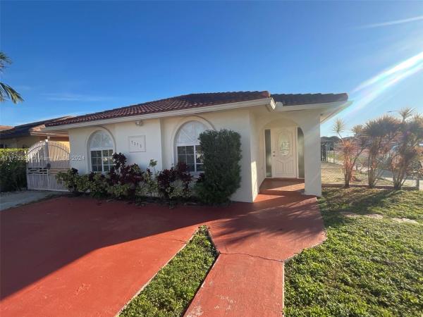 Yaira, 7375 W 35th Ave, Hialeah, Florida 33018, image 1