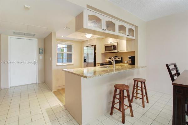 Oaks Lane At Palm-Aire, 605 Oaks Dr #305, Pompano Beach, Florida 33069, image 1