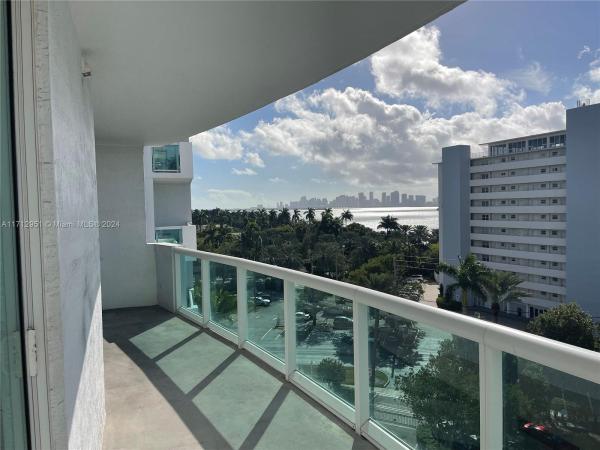 360, 7900 Harbor Island Dr #720, North Bay Village, Florida 33141, image 1