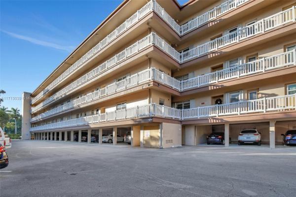 Plantation Terrace, 6751 Cypress Rd #215, Plantation, Florida 33317, image 1