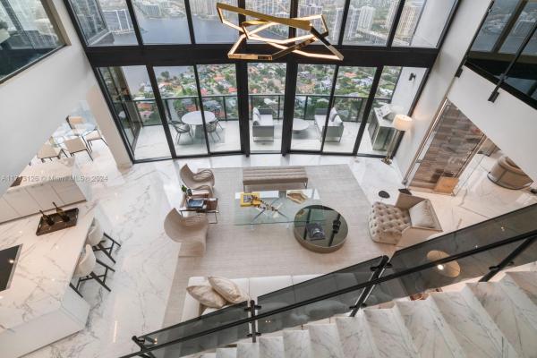Porsche Design Tower, 18555 Collins Ave #4204, Sunny Isles Beach, Florida 33160, image 1