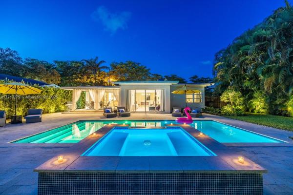Griffing Biscayne Park Estates, 950 NE 117th St, Biscayne Park, Florida 33161, image 1