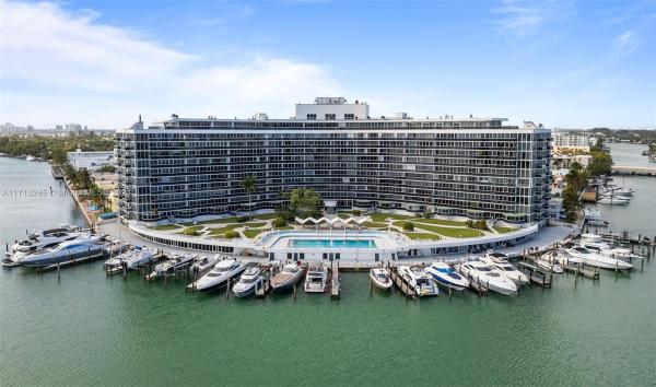 King Cole, 900 Bay Dr #224, Miami Beach, Florida 33141, image 1