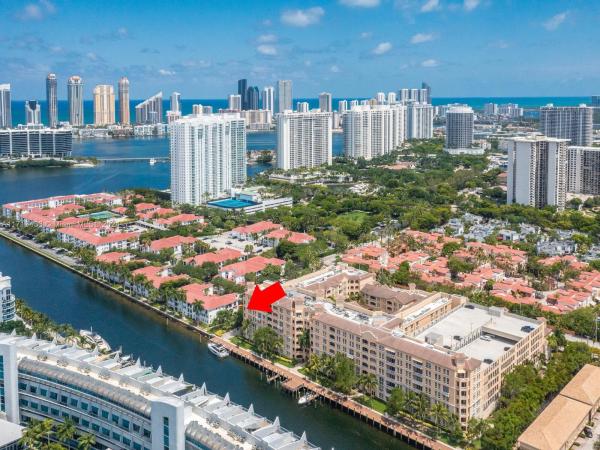 Alaqua, 3001 NE 185th St #517, Aventura, Florida 33180, image 3