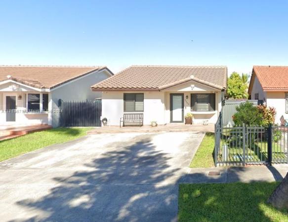 Biltmore Villas, 9069 NW 115th St, Hialeah Gardens, Florida 33018, image 1