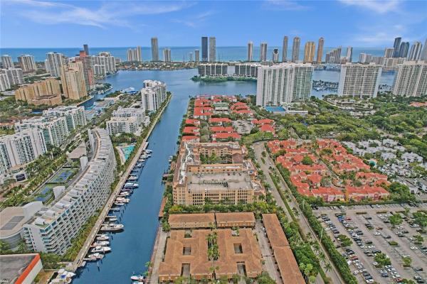 Alaqua, 3001 NE 185 St #328, Aventura, Florida 33180, image 1