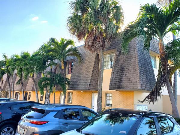 Villas Townhouses Of Sweetwater, 10904 SW 2nd St #1R, Sweetwater, Florida 33174, image 1