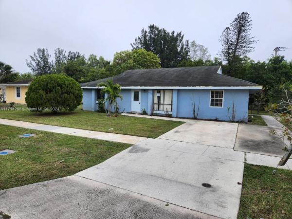 Palm Beach Colony, 880 Camellia Dr, Royal Palm Beach, Florida 33411, image 1